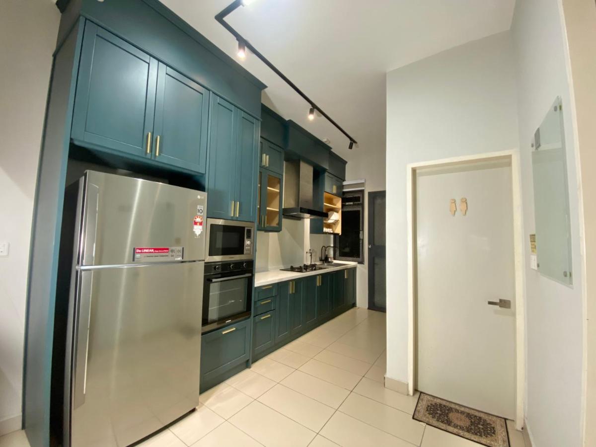Luxury 2-Storey Terrace House Near Ioi City Mall بوتراجايا المظهر الخارجي الصورة