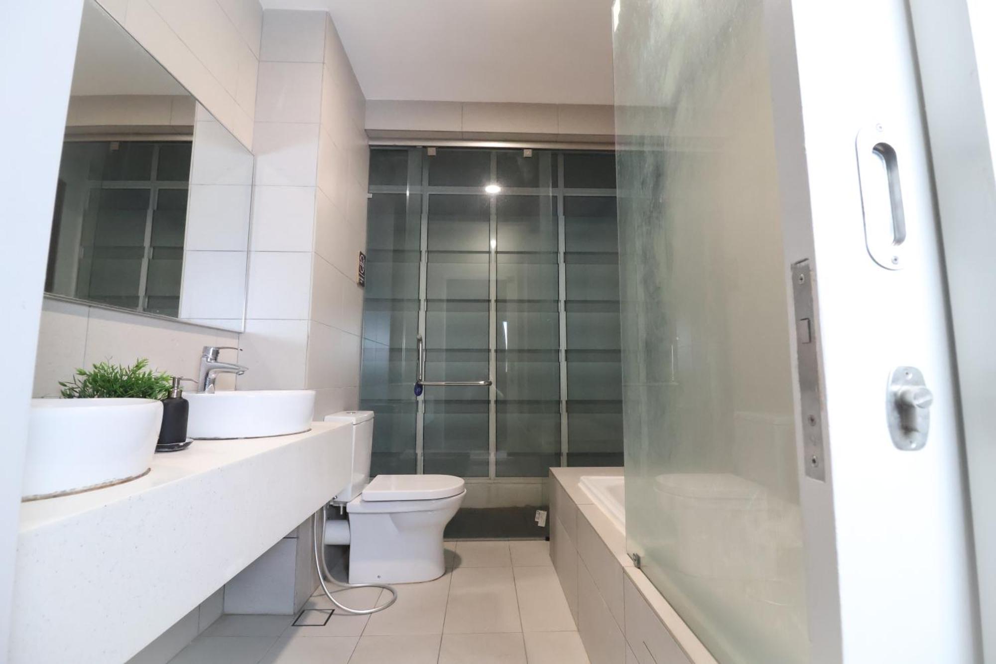Luxury 2-Storey Terrace House Near Ioi City Mall بوتراجايا المظهر الخارجي الصورة